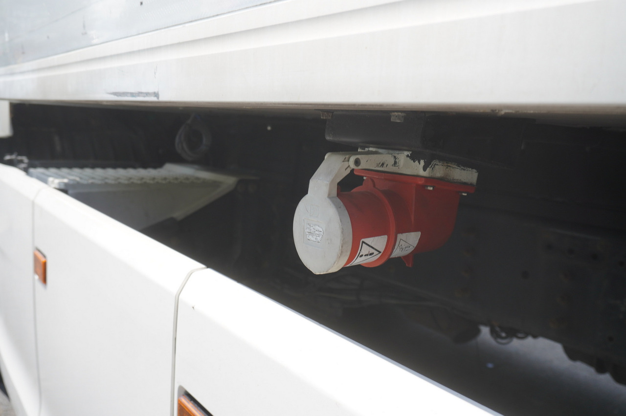 SCANIA R500 / Lecapitaine refrigerator Multitemp / Carrier Supra 950 MT / 3rd axle steered - Chladirenské nákladné vozidlo: obrázok 4 SCANIA R500 / Lecapitaine refrigerator Multitemp / Carrier Supra 950 MT / 3rd axle steered - Chladirenské nákladné vozidlo: obrázok 4
