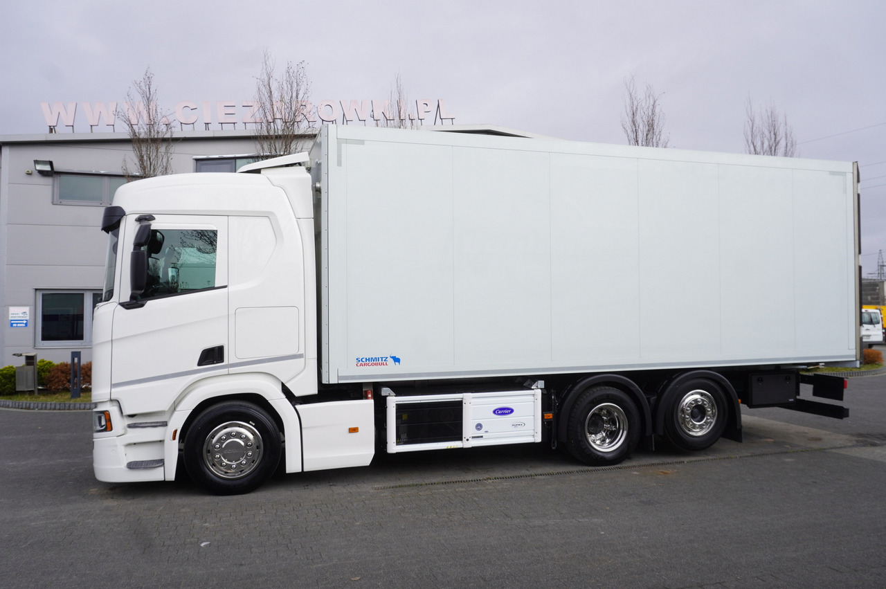 SCANIA R500 / Schmitz meat hook refrigerator / Carrier Supra 950U / 3rd steered axle - Chladirenské nákladné vozidlo: obrázok 2 SCANIA R500 / Schmitz meat hook refrigerator / Carrier Supra 950U / 3rd steered axle - Chladirenské nákladné vozidlo: obrázok 2