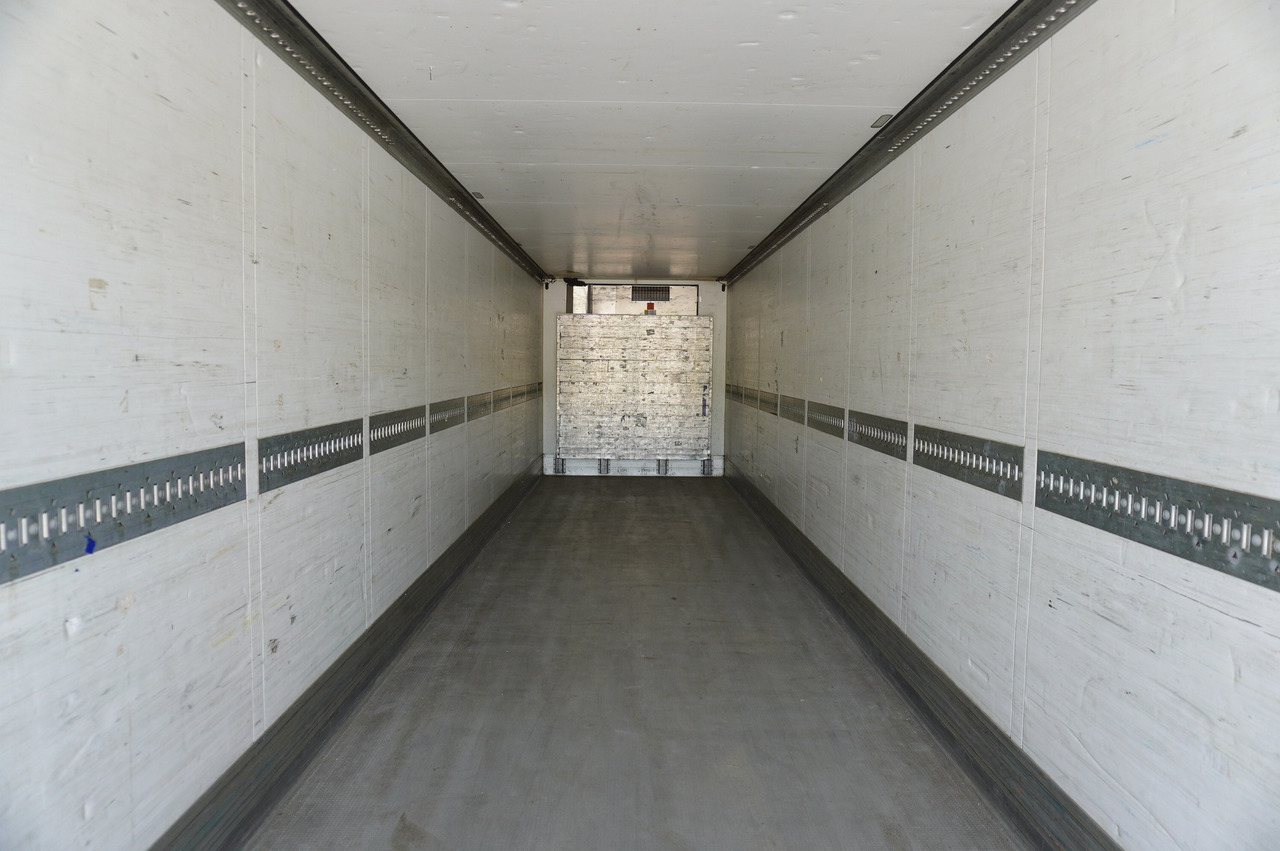 SCHMITZ refrigerated semi-trailer / Thermoking SLX E Spectrum 250 / Multitemperature - Náves chladírenské: obrázok 4 SCHMITZ refrigerated semi-trailer / Thermoking SLX E Spectrum 250 / Multitemperature - Náves chladírenské: obrázok 4