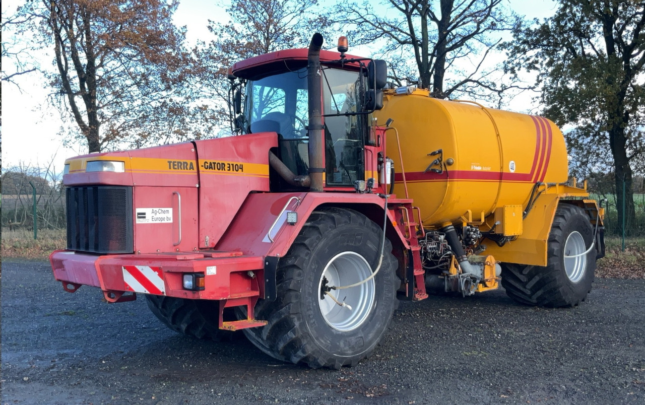 TERRA-GATOR TG 3104 Self-propelled liquid manure spreader - Rozmetadlo hnoja: obrázok 1 TERRA-GATOR TG 3104 Self-propelled liquid manure spreader - Rozmetadlo hnoja: obrázok 1