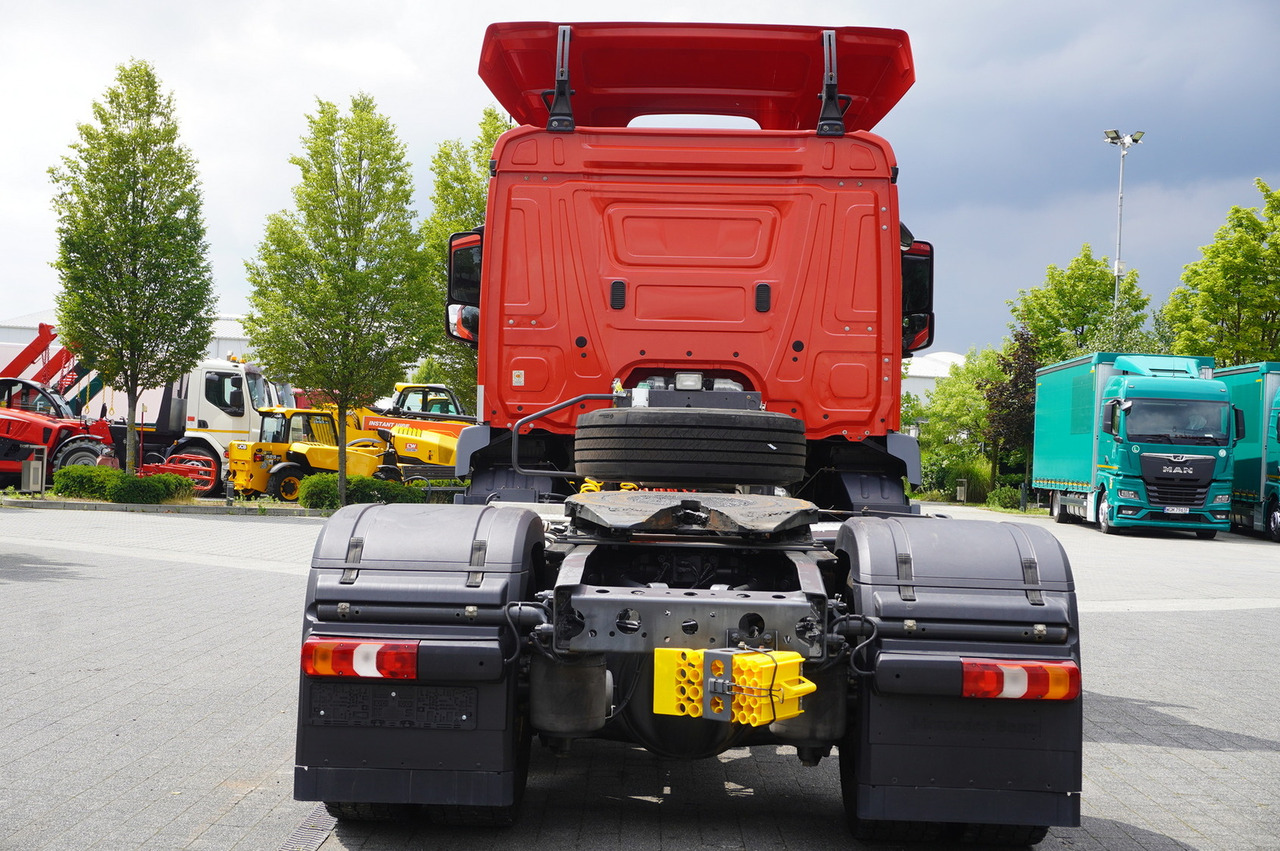 MERCEDES-BENZ Actros 1833 tractor unit / 260 tho. km - Ťahač: obrázok 3 MERCEDES-BENZ Actros 1833 tractor unit / 260 tho. km - Ťahač: obrázok 3