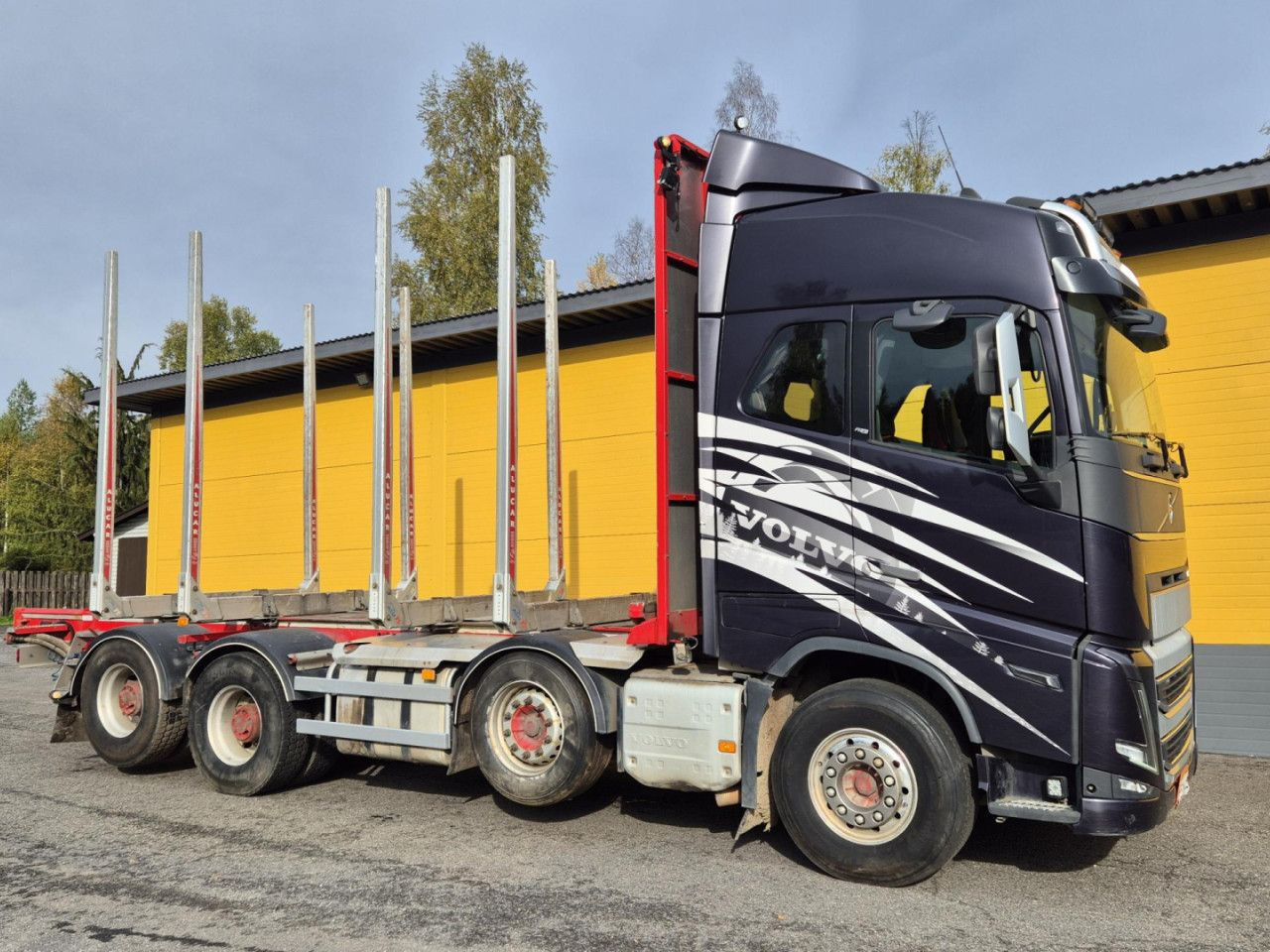 VOLVO FH 750 8x4 / 2 lifted axles / timber truck - Nákladné vozidlo na prepravu dreva: obrázok 3 VOLVO FH 750 8x4 / 2 lifted axles / timber truck - Nákladné vozidlo na prepravu dreva: obrázok 3