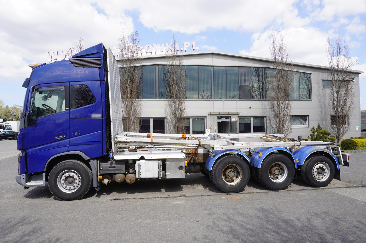 VOLVO FH16 750 8x4 / 750 HP! / 20 t load capacity / stanchion superstructure - Podvozek s kabinou: obrázok 5 VOLVO FH16 750 8x4 / 750 HP! / 20 t load capacity / stanchion superstructure - Podvozek s kabinou: obrázok 5