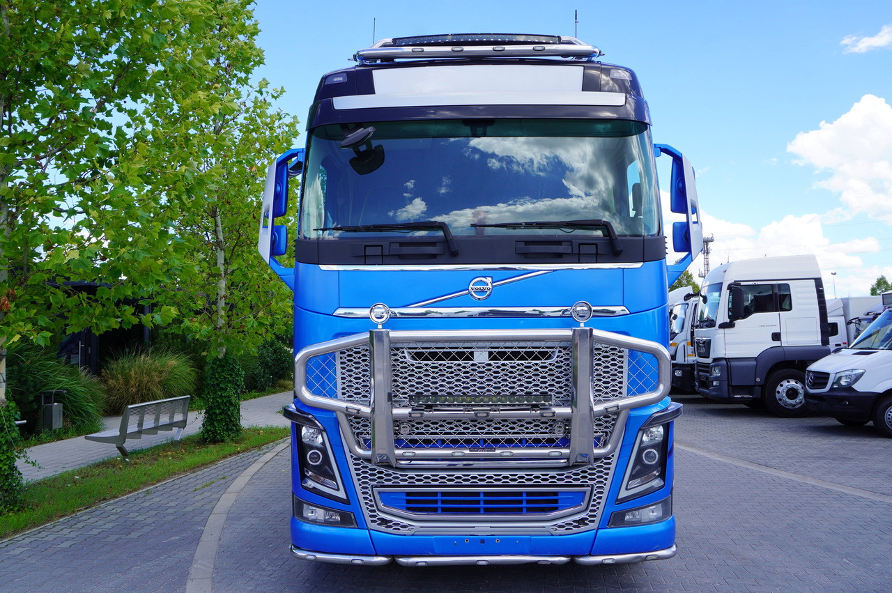 VOLVO FH16 750 8x4 / ALUCAR stanchion superstructure / 7.6 m chassis / Steered axle - Nákladné vozidlo na prepravu dreva: obrázok 5 VOLVO FH16 750 8x4 / ALUCAR stanchion superstructure / 7.6 m chassis / Steered axle - Nákladné vozidlo na prepravu dreva: obrázok 5