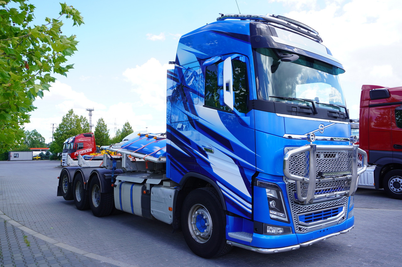 VOLVO FH16 750 8x4 / ALUCAR stanchion superstructure / 7.6 m chassis / Steered axle - Podvozek s kabinou: obrázok 4 VOLVO FH16 750 8x4 / ALUCAR stanchion superstructure / 7.6 m chassis / Steered axle - Podvozek s kabinou: obrázok 4