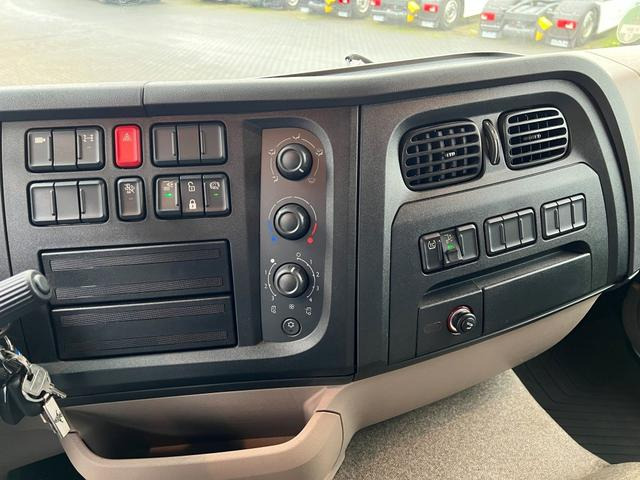 DAF XB 290 FA 16 to. Curtainsider LBW 1.5 Tonnen AHK - Plachtové nákladné vozidlo: obrázok 5 DAF XB 290 FA 16 to. Curtainsider LBW 1.5 Tonnen AHK - Plachtové nákladné vozidlo: obrázok 5