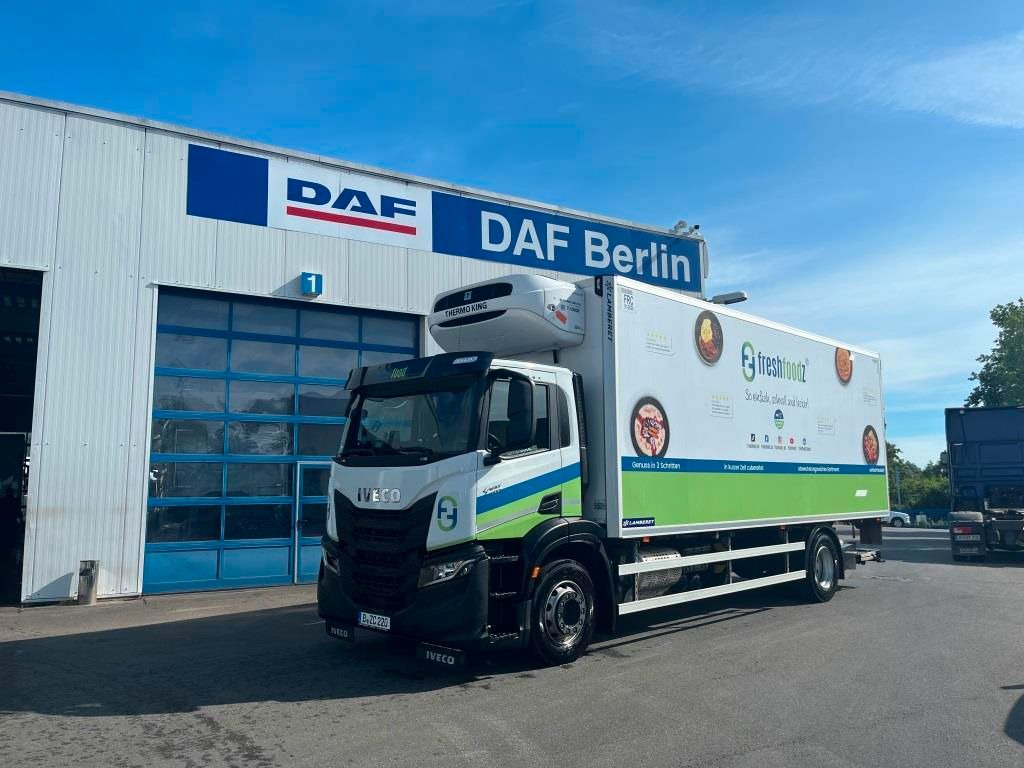 Iveco SWay 400 Lamberet Tiefkühlkoffer Thermo King LBW - Chladirenské nákladné vozidlo: obrázok 1 Iveco SWay 400 Lamberet Tiefkühlkoffer Thermo King LBW - Chladirenské nákladné vozidlo: obrázok 1