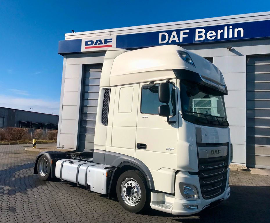 Ťahač DAF XF 480 FT SSC Low Deck Standklima MX-EngineBrake: obrázok 1