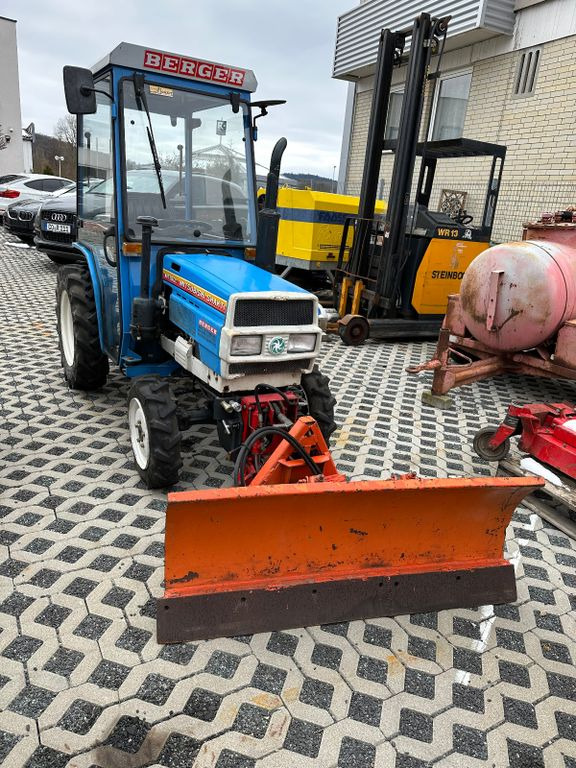 Mitsubishi MT 180 DL Winterdienst und mäherwerk - Komunálny traktor: obrázok 1 Mitsubishi MT 180 DL Winterdienst und mäherwerk - Komunálny traktor: obrázok 1