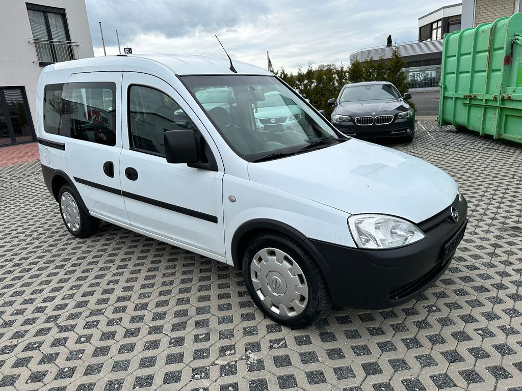 Opel Combo 1.4 TWINPORT ECOTEC Arizona - Mikrobus: obrázok 1 Opel Combo 1.4 TWINPORT ECOTEC Arizona - Mikrobus: obrázok 1