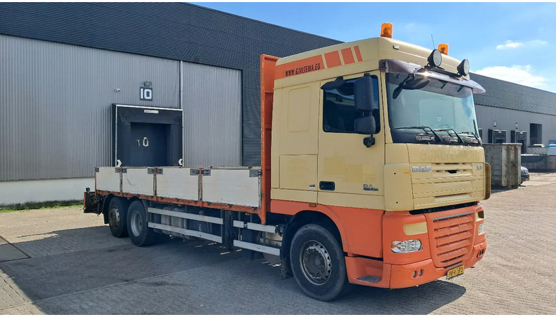 DAF XF 105 410 Spacecab 6x2 Euro 5 - Valníkový/ Plošinový nákladný automobil: obrázok 3 DAF XF 105 410 Spacecab 6x2 Euro 5 - Valníkový/ Plošinový nákladný automobil: obrázok 3
