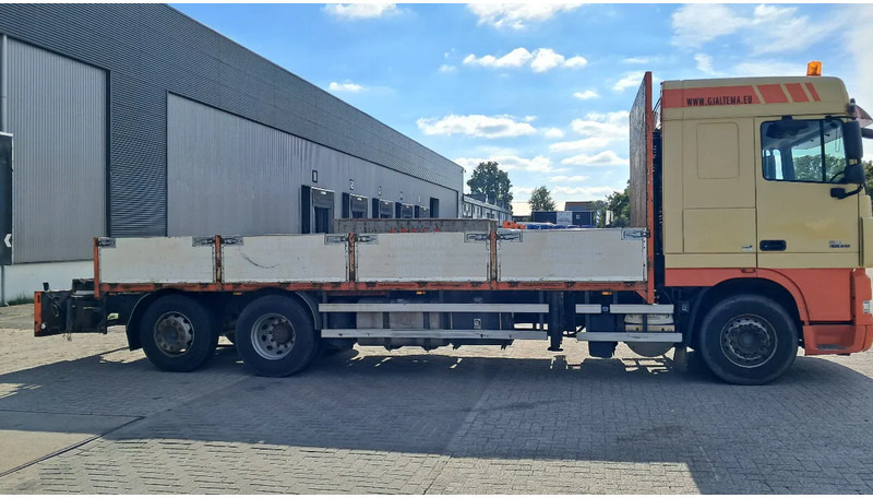 DAF XF 105 410 Spacecab 6x2 Euro 5 - Valníkový/ Plošinový nákladný automobil: obrázok 4 DAF XF 105 410 Spacecab 6x2 Euro 5 - Valníkový/ Plošinový nákladný automobil: obrázok 4