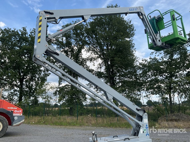2000 Skyjack SJ12 2WD Electric Articulating Boom Lift - Kĺbová pracovná plošina: obrázok 5 2000 Skyjack SJ12 2WD Electric Articulating Boom Lift - Kĺbová pracovná plošina: obrázok 5