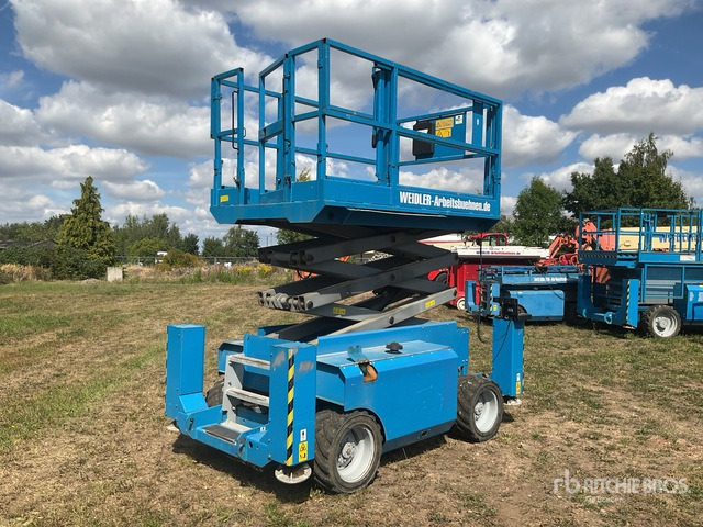 2007 Genie GS2668RT 4x4 Diesel Scissor Lift - Samohybná plošiny: obrázok 1 2007 Genie GS2668RT 4x4 Diesel Scissor Lift - Samohybná plošiny: obrázok 1
