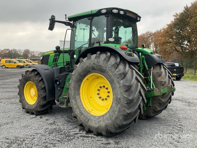 2018 John Deere 6215R Utility Tractor - Kompaktný traktor: obrázok 3 2018 John Deere 6215R Utility Tractor - Kompaktný traktor: obrázok 3