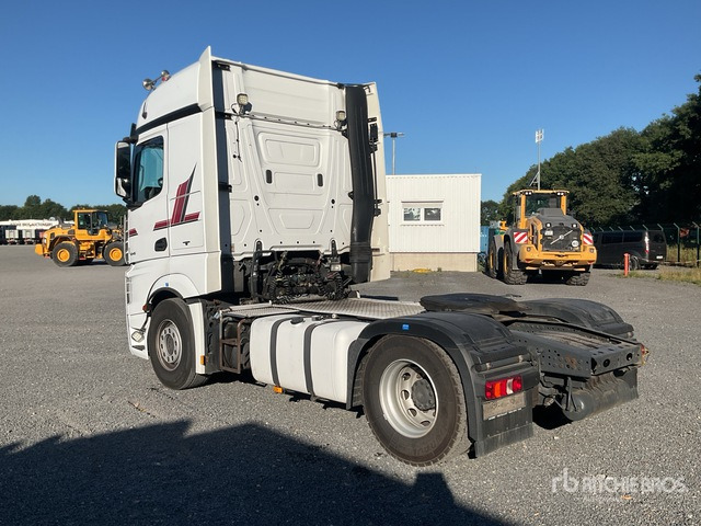 2015 Mercedes-Benz Actros 1845LS 4x2 S/A S/A Sleeper Truck Tractor - Ťahač: obrázok 4 2015 Mercedes-Benz Actros 1845LS 4x2 S/A S/A Sleeper Truck Tractor - Ťahač: obrázok 4