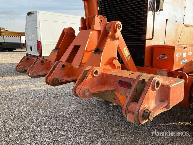 1996 Fiat-Hitachi FG85AB Motor Grader - Zrovnávač: obrázok 4 1996 Fiat-Hitachi FG85AB Motor Grader - Zrovnávač: obrázok 4