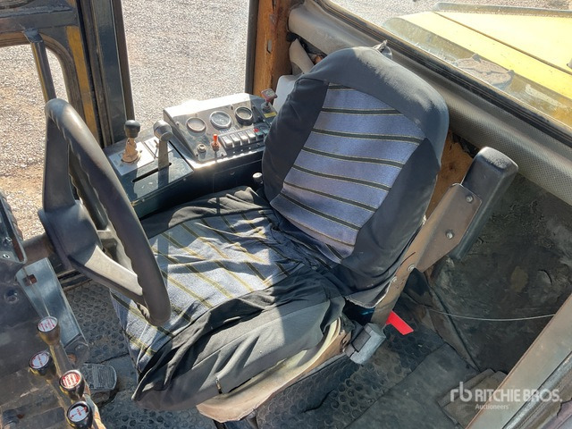 2002 Intrame MI150B Motor Grader - Zrovnávač: obrázok 4 2002 Intrame MI150B Motor Grader - Zrovnávač: obrázok 4