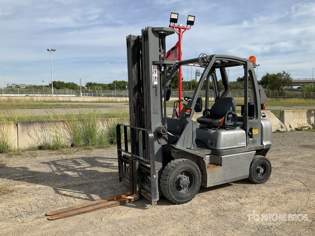 2007 Nissan FD02A25Q 2500 kg Forklift - Dieselový vysokozdvižný vozík: obrázok 3 2007 Nissan FD02A25Q 2500 kg Forklift - Dieselový vysokozdvižný vozík: obrázok 3