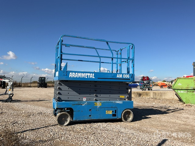2008 Genie GS3246 Electric Scissor Lift - Samohybná plošiny: obrázok 3 2008 Genie GS3246 Electric Scissor Lift - Samohybná plošiny: obrázok 3