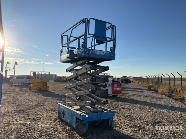 2008 Genie GS3246 Electric Scissor Lift - Samohybná plošiny: obrázok 2 2008 Genie GS3246 Electric Scissor Lift - Samohybná plošiny: obrázok 2