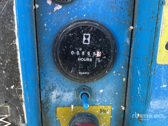 2008 Genie GS3246 Electric Scissor Lift - Samohybná plošiny: obrázok 2 2008 Genie GS3246 Electric Scissor Lift - Samohybná plošiny: obrázok 2