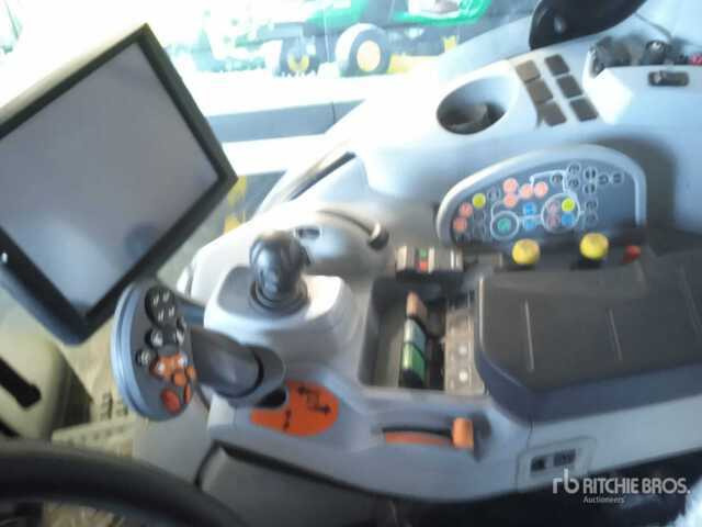 2015 New Holland T7.250 4WD Tractor - Traktor: obrázok 4 2015 New Holland T7.250 4WD Tractor - Traktor: obrázok 4