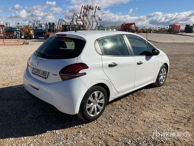 2016 Peugeot 208 Automobile - Automobil: obrázok 3 2016 Peugeot 208 Automobile - Automobil: obrázok 3