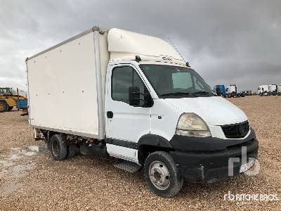 RENAULT 120.35 4x2 - Skříňový nákladní auto: obrázok 4 RENAULT 120.35 4x2 - Skříňový nákladní auto: obrázok 4