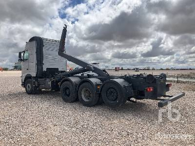 VOLVO FH 8x4 - Hákový nosič kontajnerov: obrázok 2 VOLVO FH 8x4 - Hákový nosič kontajnerov: obrázok 2