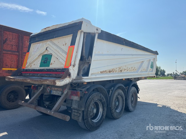 1995 Bianchi Tornado End Dump Trailer - Mulčovač: obrázok 3 1995 Bianchi Tornado End Dump Trailer - Mulčovač: obrázok 3