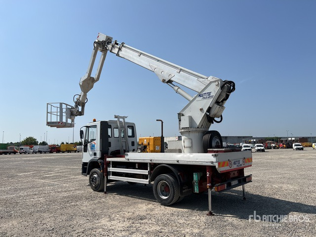 2000 Iveco Eurocargo 130E18 2000 Multitel Pagliero J322.200 ... Bucket Truck - Automobilová plošina: obrázok 3 2000 Iveco Eurocargo 130E18 2000 Multitel Pagliero J322.200 ... Bucket Truck - Automobilová plošina: obrázok 3