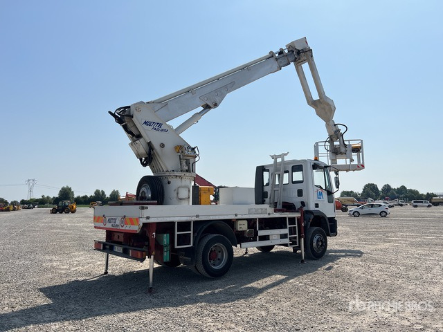 2000 Iveco Eurocargo 130E18 2000 Multitel Pagliero J322.200 ... Bucket Truck - Automobilová plošina: obrázok 4 2000 Iveco Eurocargo 130E18 2000 Multitel Pagliero J322.200 ... Bucket Truck - Automobilová plošina: obrázok 4