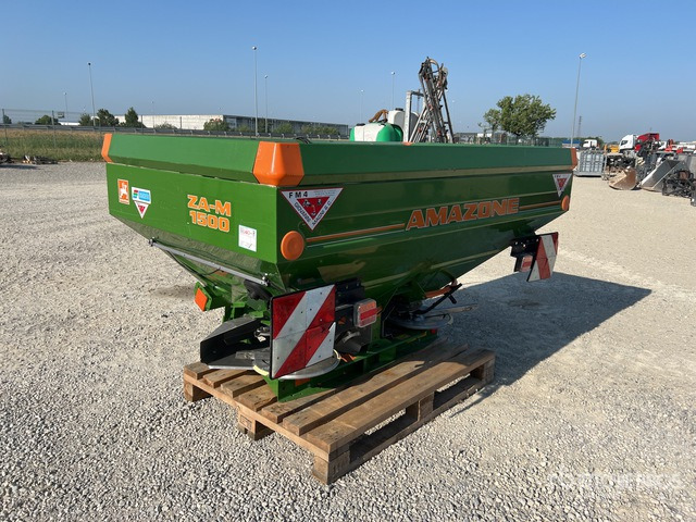 2004 Amazone ZA-M1500 Fertilizer Spreader - Rozmetač hnojiva: obrázok 4 2004 Amazone ZA-M1500 Fertilizer Spreader - Rozmetač hnojiva: obrázok 4