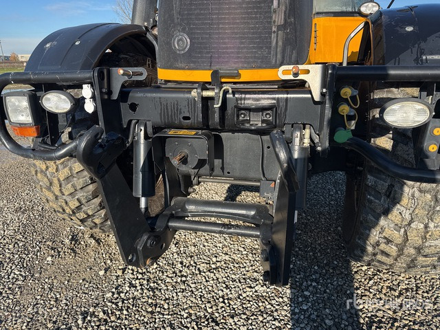 2006 JCB FASTRAC 3220 4WD Tractor - Traktor: obrázok 5 2006 JCB FASTRAC 3220 4WD Tractor - Traktor: obrázok 5