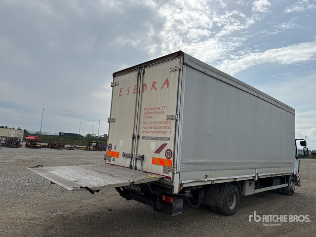 2006 Renault Midlum 220DCI 4x2 Curtain Side Truck - Plachtové nákladné vozidlo: obrázok 5 2006 Renault Midlum 220DCI 4x2 Curtain Side Truck - Plachtové nákladné vozidlo: obrázok 5