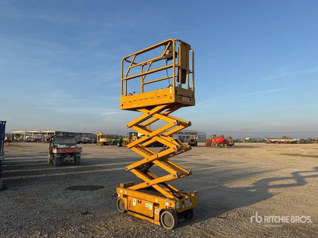 2008 Haulotte Optimum 8 Electric Scissor Lift - Samohybná plošiny: obrázok 3 2008 Haulotte Optimum 8 Electric Scissor Lift - Samohybná plošiny: obrázok 3