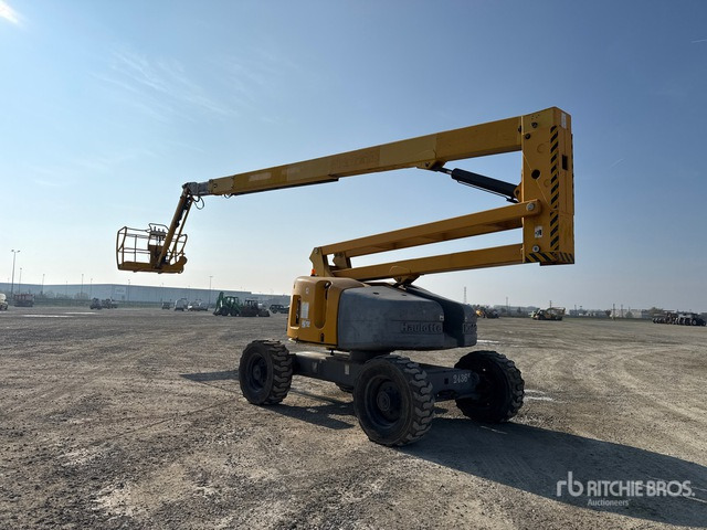 2009 Haulotte HA260PX Diesel Articulating Boom Lift - Kĺbová pracovná plošina: obrázok 3 2009 Haulotte HA260PX Diesel Articulating Boom Lift - Kĺbová pracovná plošina: obrázok 3