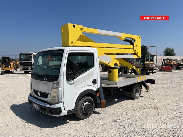 2011 Renault 2011 Socage DA320 20 m on (Inop ... Bucket Truck - Automobilová plošina: obrázok 2 2011 Renault 2011 Socage DA320 20 m on (Inop ... Bucket Truck - Automobilová plošina: obrázok 2