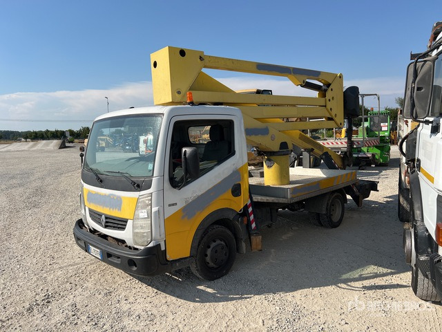 2011 Renault Maxity 2011 Socage DA320 20 m on (Inop ... Bucket Truck - Automobilová plošina: obrázok 3 2011 Renault Maxity 2011 Socage DA320 20 m on (Inop ... Bucket Truck - Automobilová plošina: obrázok 3