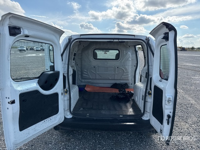 2015 Fiat Fiorino Autocarro furgonato - Malá dodávka: obrázok 5 2015 Fiat Fiorino Autocarro furgonato - Malá dodávka: obrázok 5