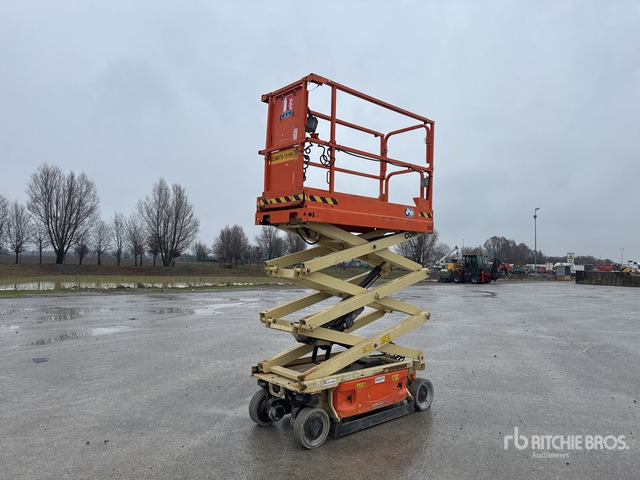 2015 JLG 1930 ES Electric Scissor Lift - Samohybná plošiny: obrázok 2 2015 JLG 1930 ES Electric Scissor Lift - Samohybná plošiny: obrázok 2