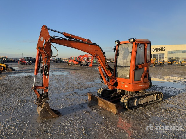 2015 Kubota U35-3A3 Mini Excavator: <6.6t - Mini rýpadlo: obrázok 1 2015 Kubota U35-3A3 Mini Excavator: <6.6t - Mini rýpadlo: obrázok 1