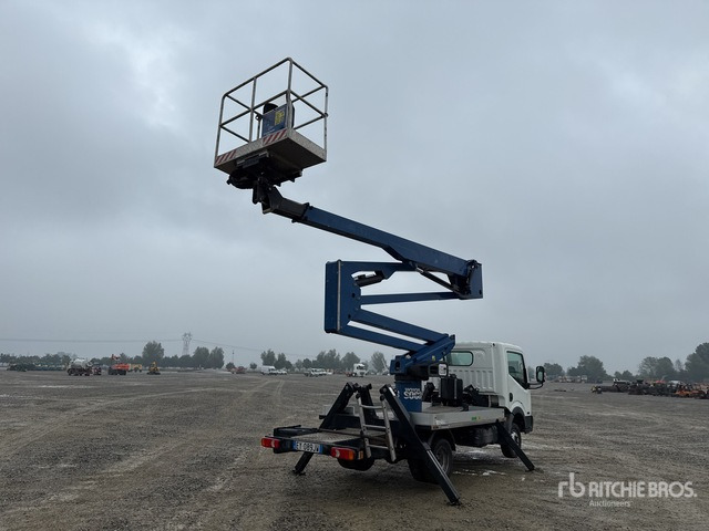 2015 Nissan Cabstar 35.12 2015 Socage DA 320 20 m on Bucket Truck - Automobilová plošina: obrázok 4 2015 Nissan Cabstar 35.12 2015 Socage DA 320 20 m on Bucket Truck - Automobilová plošina: obrázok 4