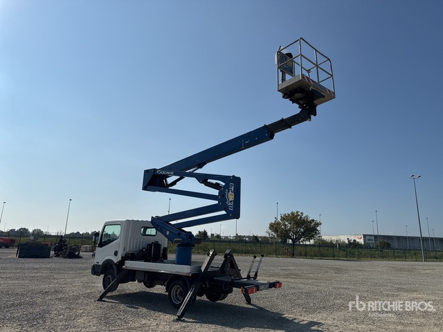 2015 Nissan Cabstar Cabstar 35.12 2015 Socage DA 324 24 m on Bucket Truck - Automobilová plošina: obrázok 4 2015 Nissan Cabstar Cabstar 35.12 2015 Socage DA 324 24 m on Bucket Truck - Automobilová plošina: obrázok 4