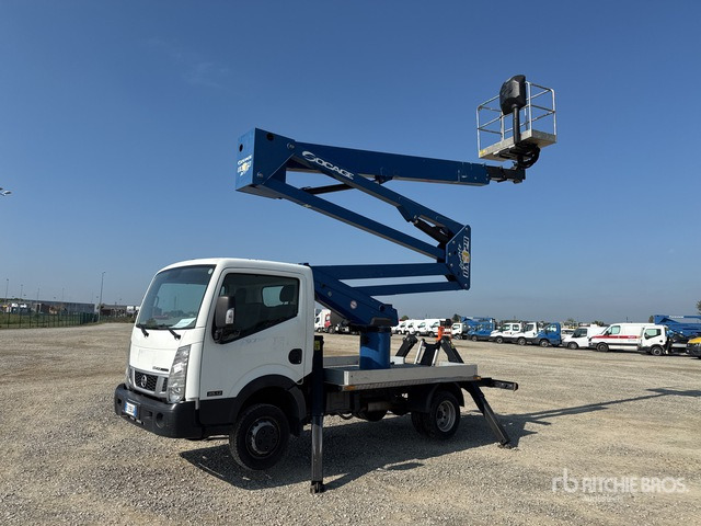 2015 Nissan Cabstar Cabstar 35.12 2015 Socage DA 324 24 m on Bucket Truck - Automobilová plošina: obrázok 2 2015 Nissan Cabstar Cabstar 35.12 2015 Socage DA 324 24 m on Bucket Truck - Automobilová plošina: obrázok 2