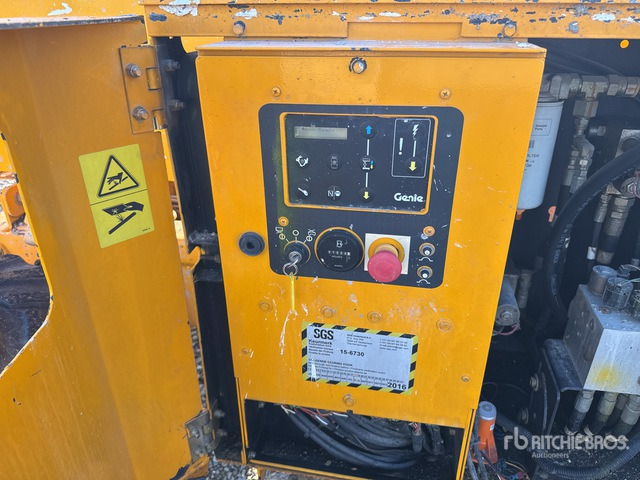 2016 Genie GS-3369RT Diesel Scissor Lift - Samohybná plošiny: obrázok 5 2016 Genie GS-3369RT Diesel Scissor Lift - Samohybná plošiny: obrázok 5