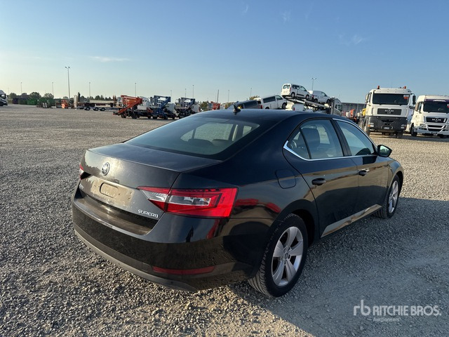 2018 Skoda Superb Autovettura - Automobil: obrázok 3 2018 Skoda Superb Autovettura - Automobil: obrázok 3