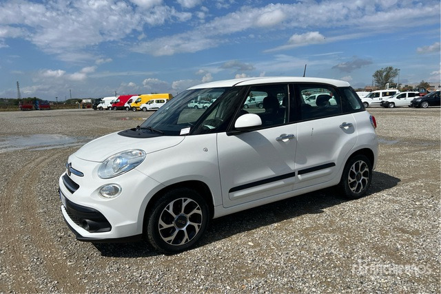 2019 Fiat 500L 1.3 MTJ BUSINESS DUALOGIC 95CV AUTO Automobile - Automobil: obrázok 3 2019 Fiat 500L 1.3 MTJ BUSINESS DUALOGIC 95CV AUTO Automobile - Automobil: obrázok 3