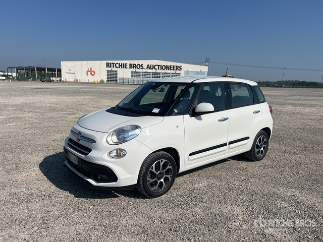2019 Fiat 500L Automobile - Automobil: obrázok 1 2019 Fiat 500L Automobile - Automobil: obrázok 1